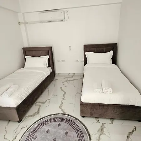 Ulliri Appartement Tirana